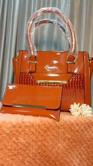  Luxury Ladies' Bag + Purse Set 