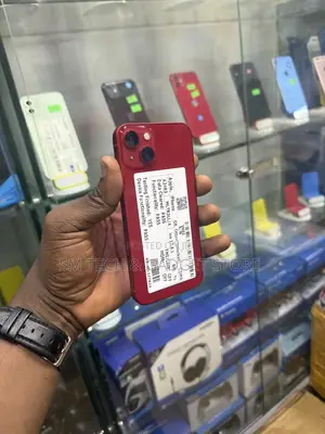 Apple iPhone 13 256 GB Red