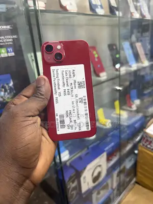 Apple iPhone 13 256 GB Red