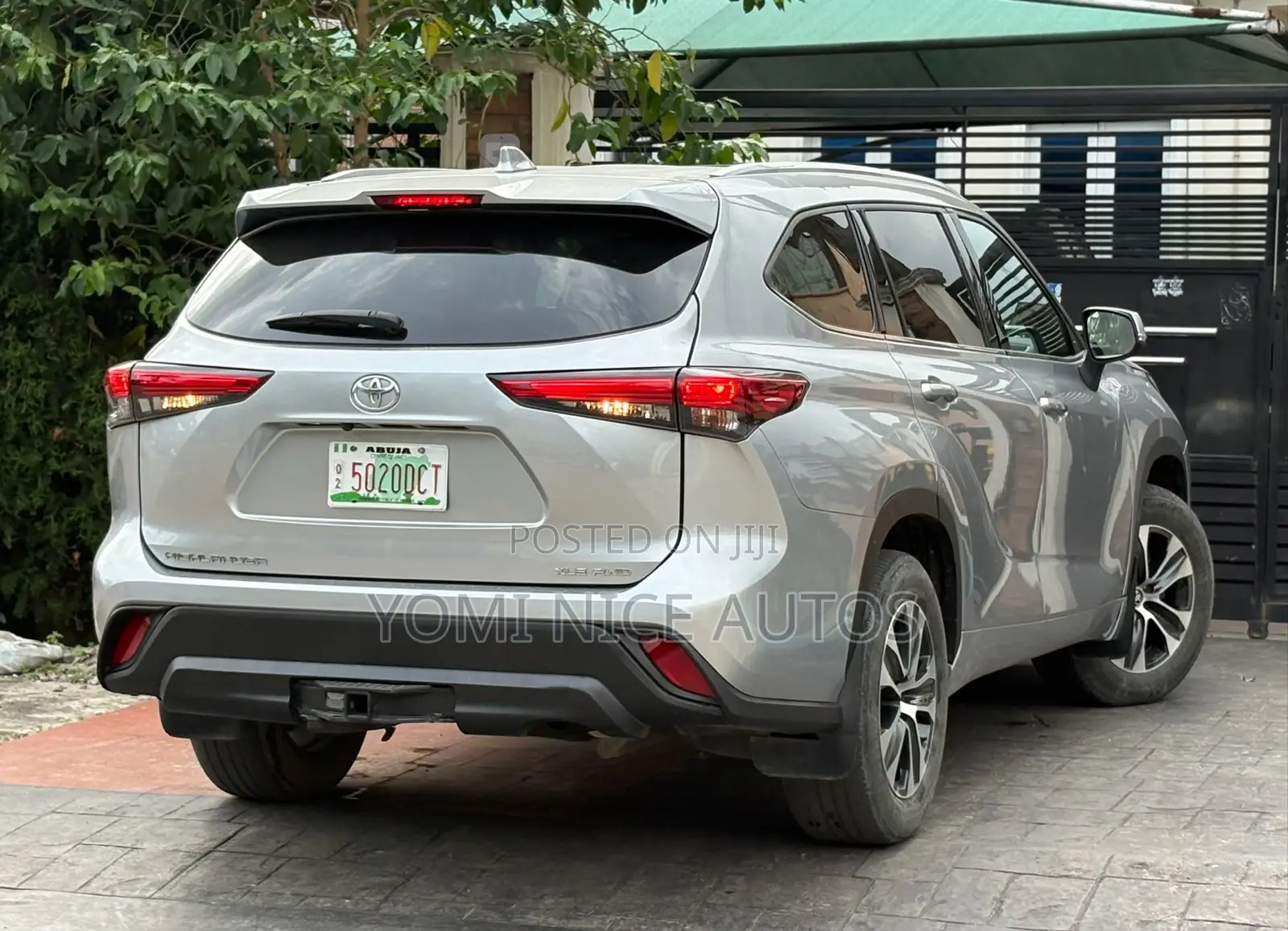 Toyota Highlander 2022 Silver