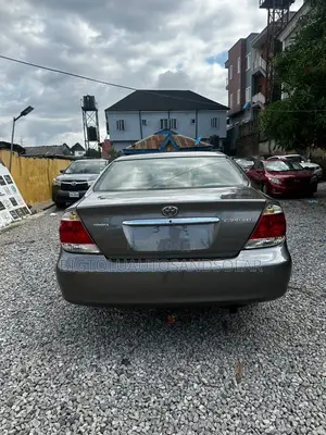 Toyota Camry 2006 Gray