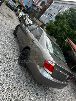 Toyota Camry 2006 Gray