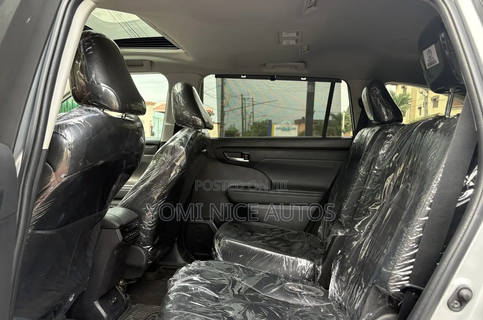 Toyota Highlander 2022 Silver