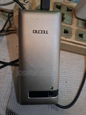 Tecno T528 Gold