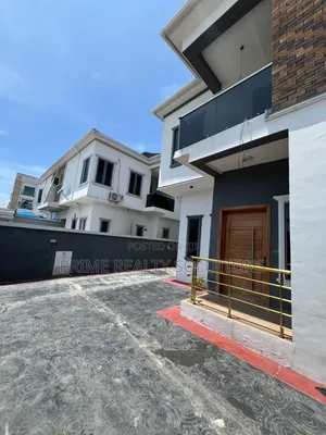 4bdrm Duplex in Chevron for rent