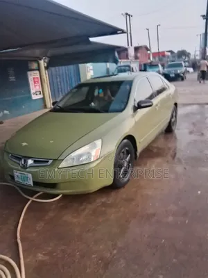 Honda Accord 2005 Beige