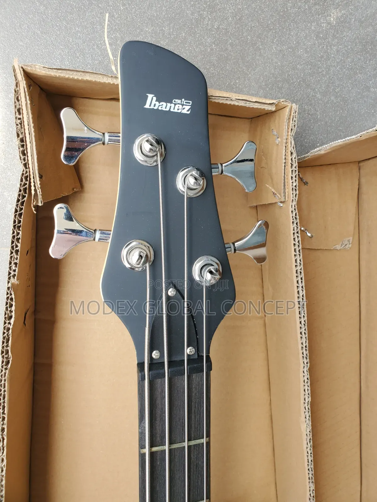 Ibanez 4-String Passive Bass Guitar 