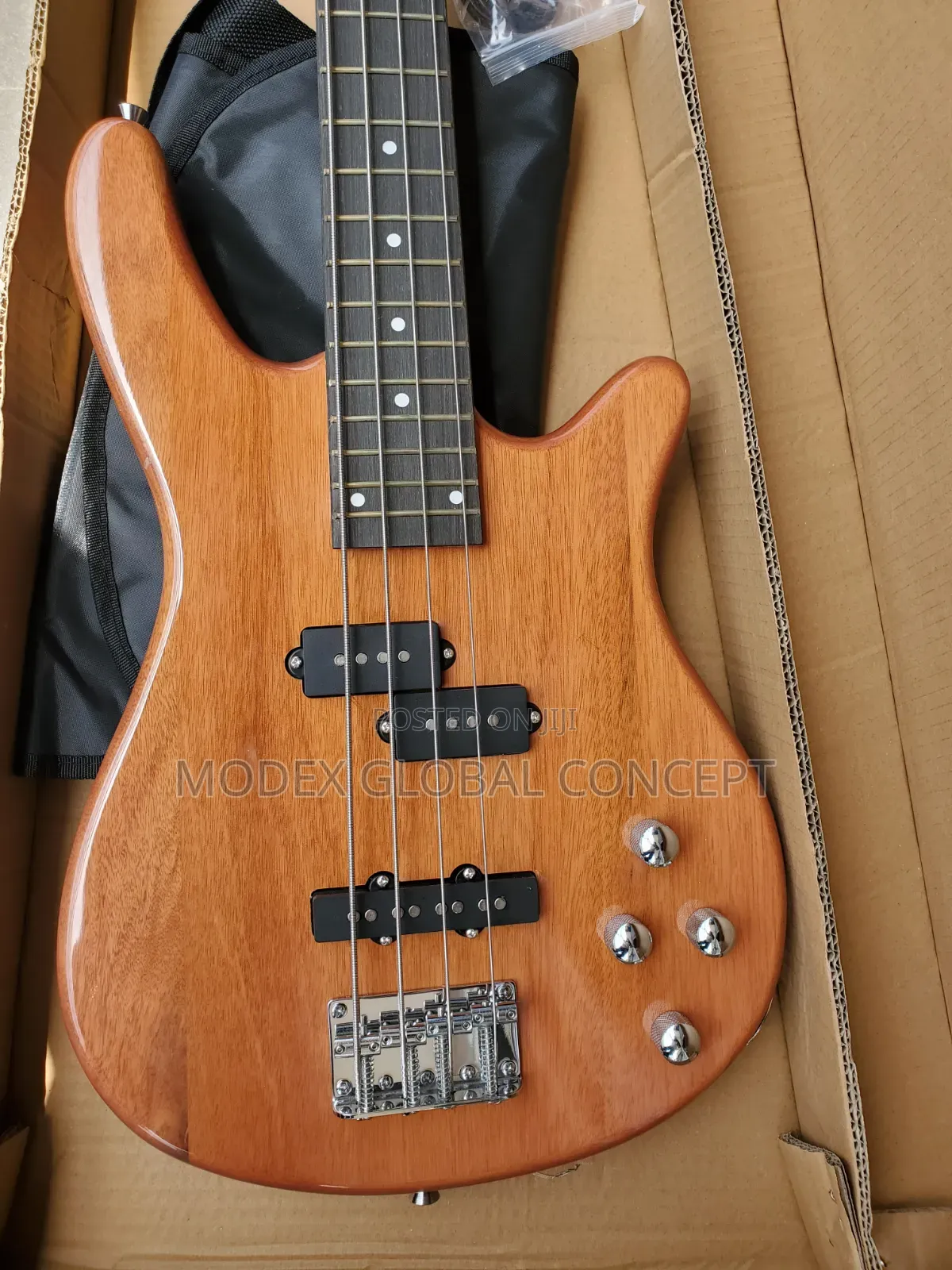 Ibanez 4-String Passive Bass Guitar 