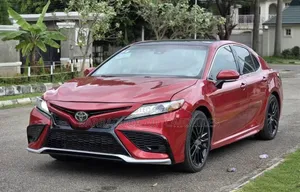 Toyota Camry XSE 2022 Red