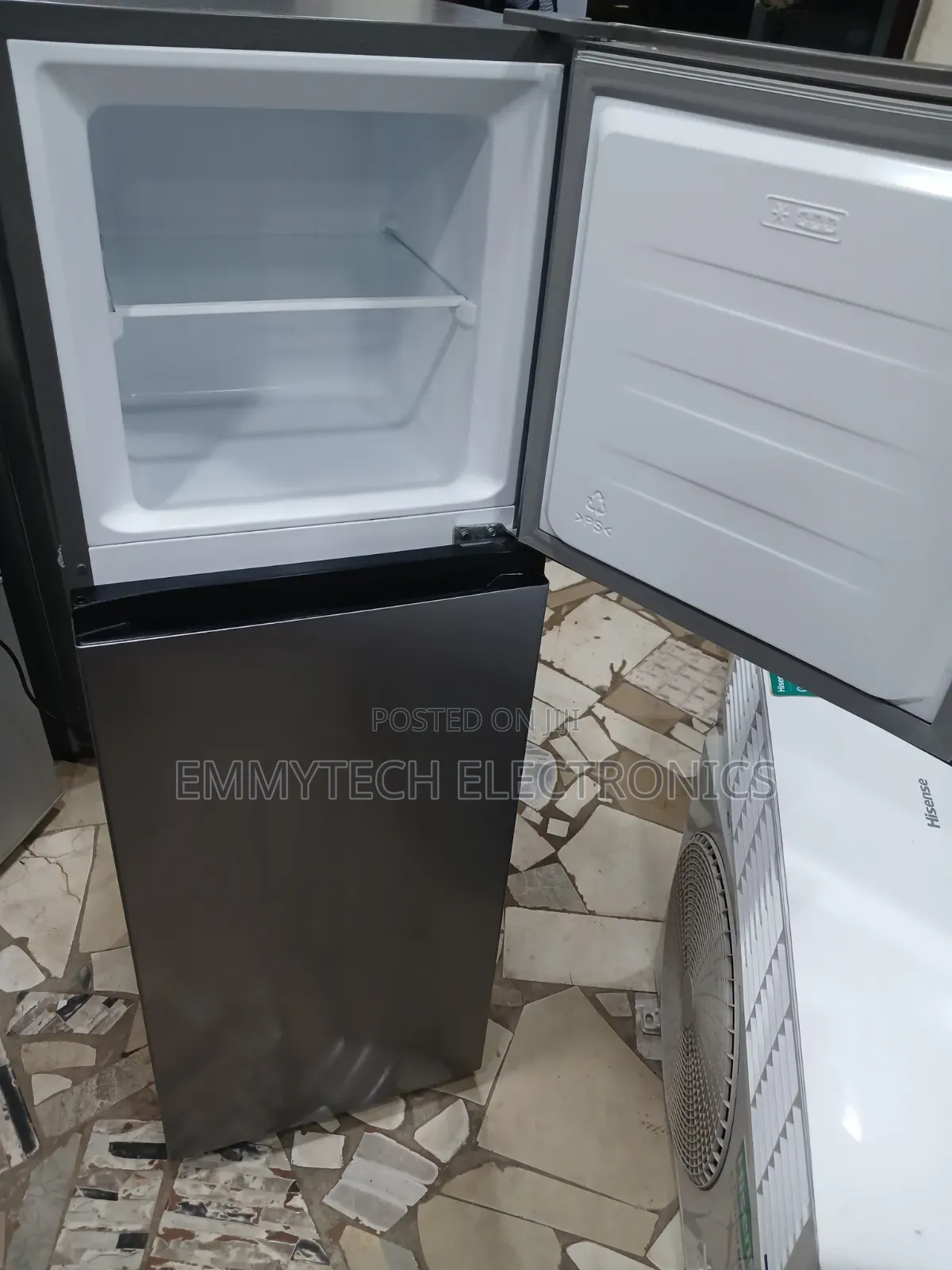 Hisense Fridge REF200DR