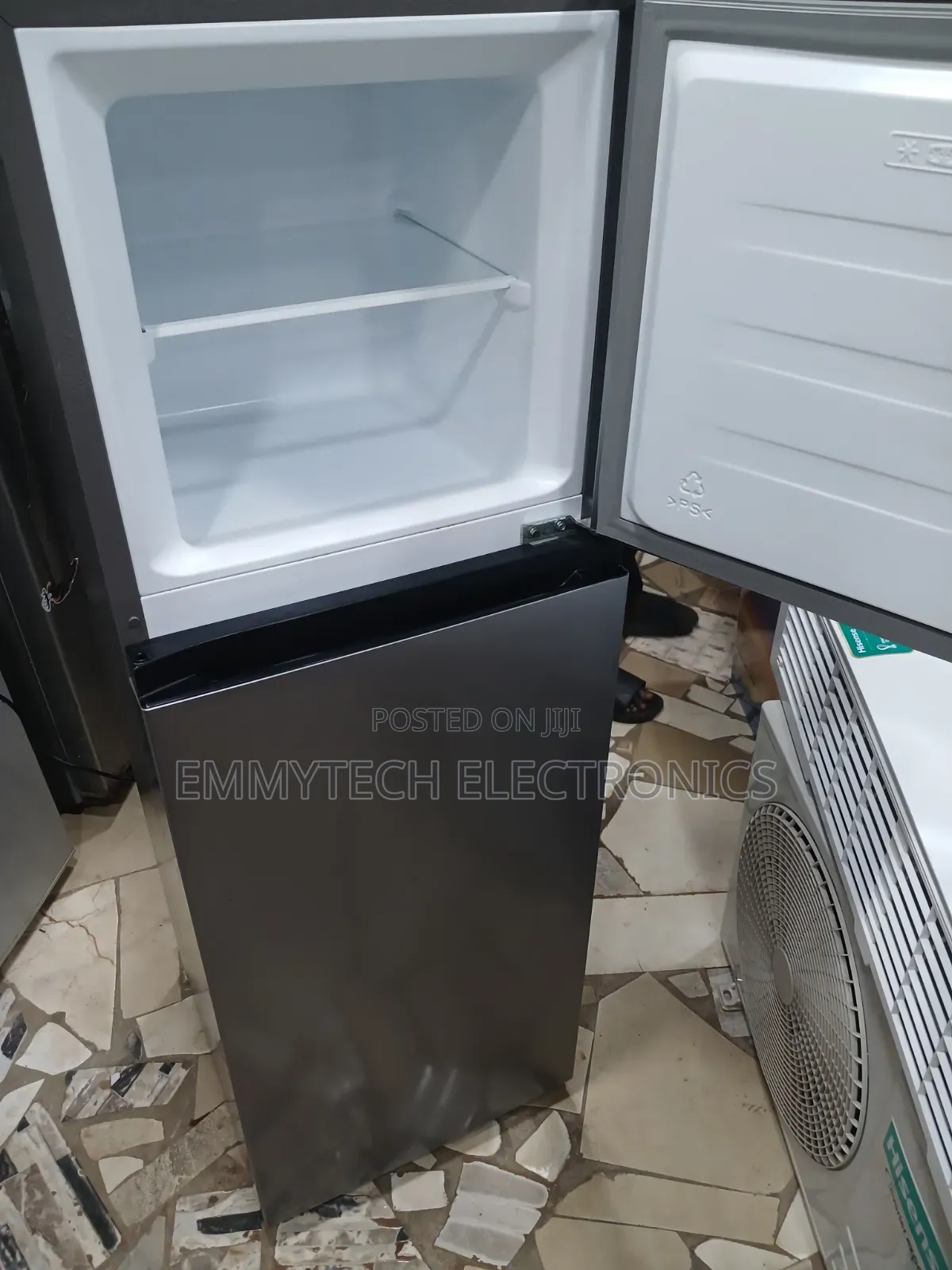 Hisense Fridge REF200DR
