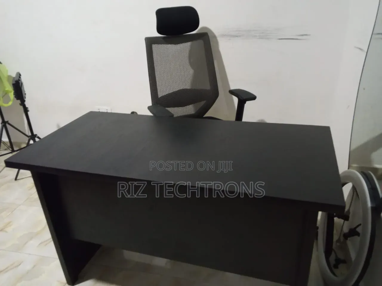 Swivel Chair and Table