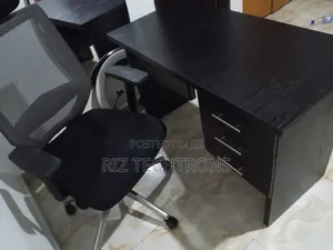 Swivel Chair and Table