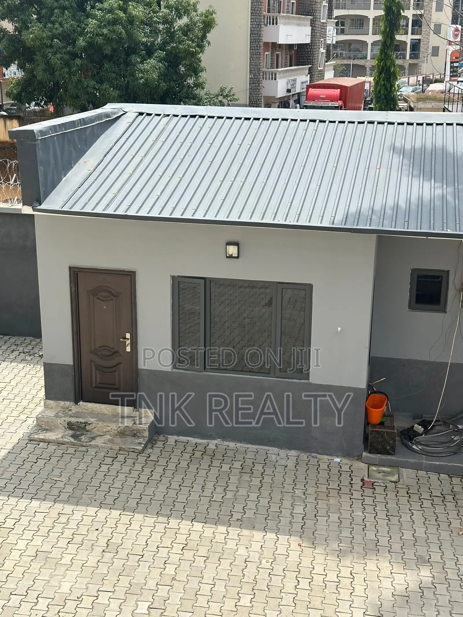 Shop/Office Space for Sale
