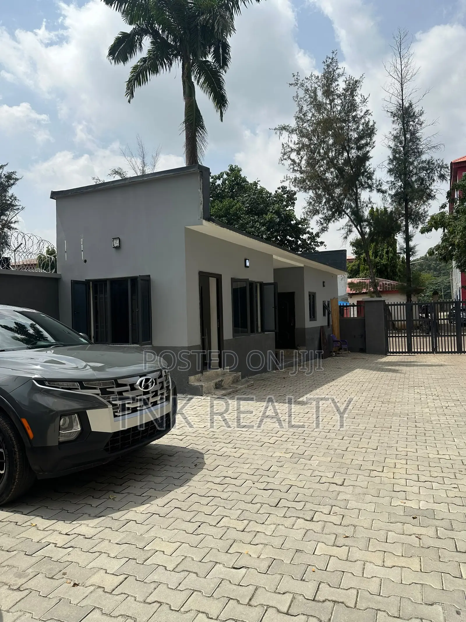 Shop/Office Space for Sale