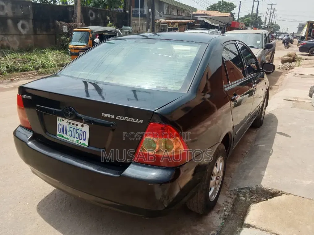Toyota Corolla 2003 Black