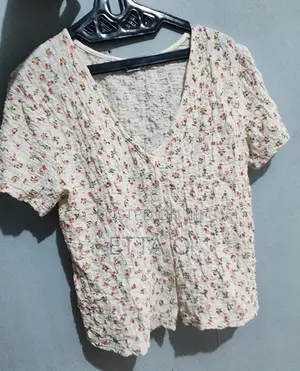 Quality Thrift Top (Size 10)