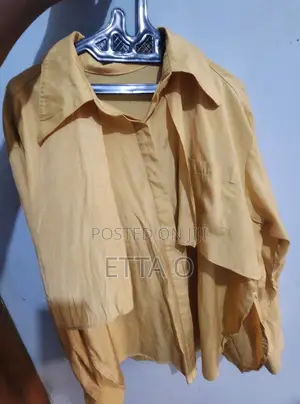 Quality Thrift Top (Size 12)
