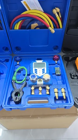 Digital Refrigerant Manifold Gauge Set
