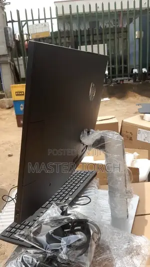 New Desktop Computer HP Pro 400 G9 16GB Intel Core i5 SSD 512GB