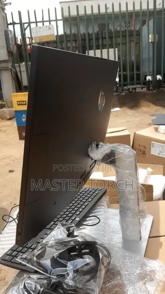New Desktop Computer HP Pro 400 G9 16GB Intel Core i5 SSD 512GB
