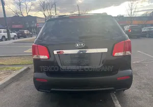 Kia Sorento LX 2012 Black