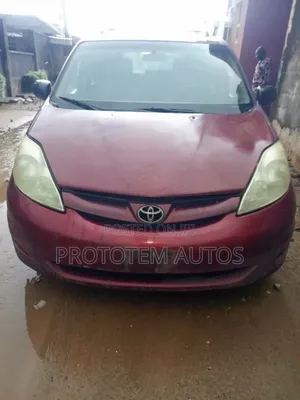 Toyota Sienna LE 2008 Red