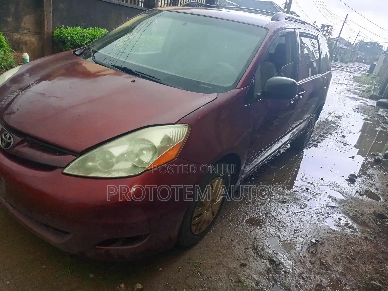 Toyota Sienna LE 2008 Red