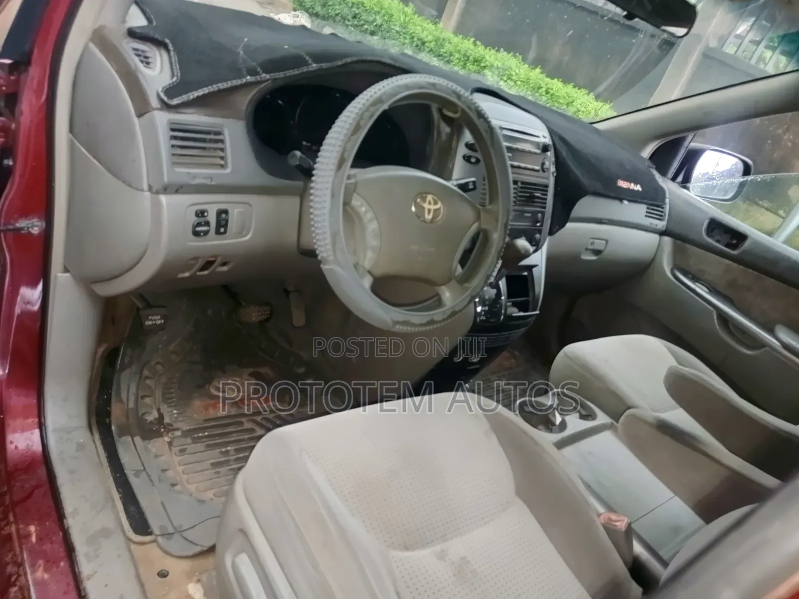 Toyota Sienna LE 2008 Red
