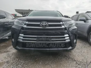 Toyota Highlander Limited Platinum 4x4 V6 (3.5L 6cyl 8A) 2018 Black