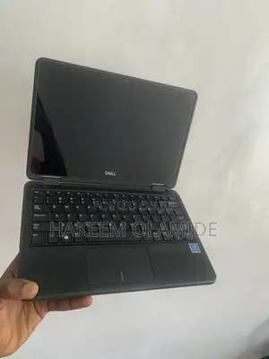 Laptop Dell Latitude 3190 2-in-1 8GB Intel SSD 128GB