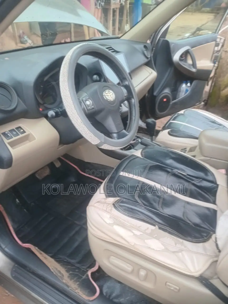 Toyota RAV4 2011 Brown