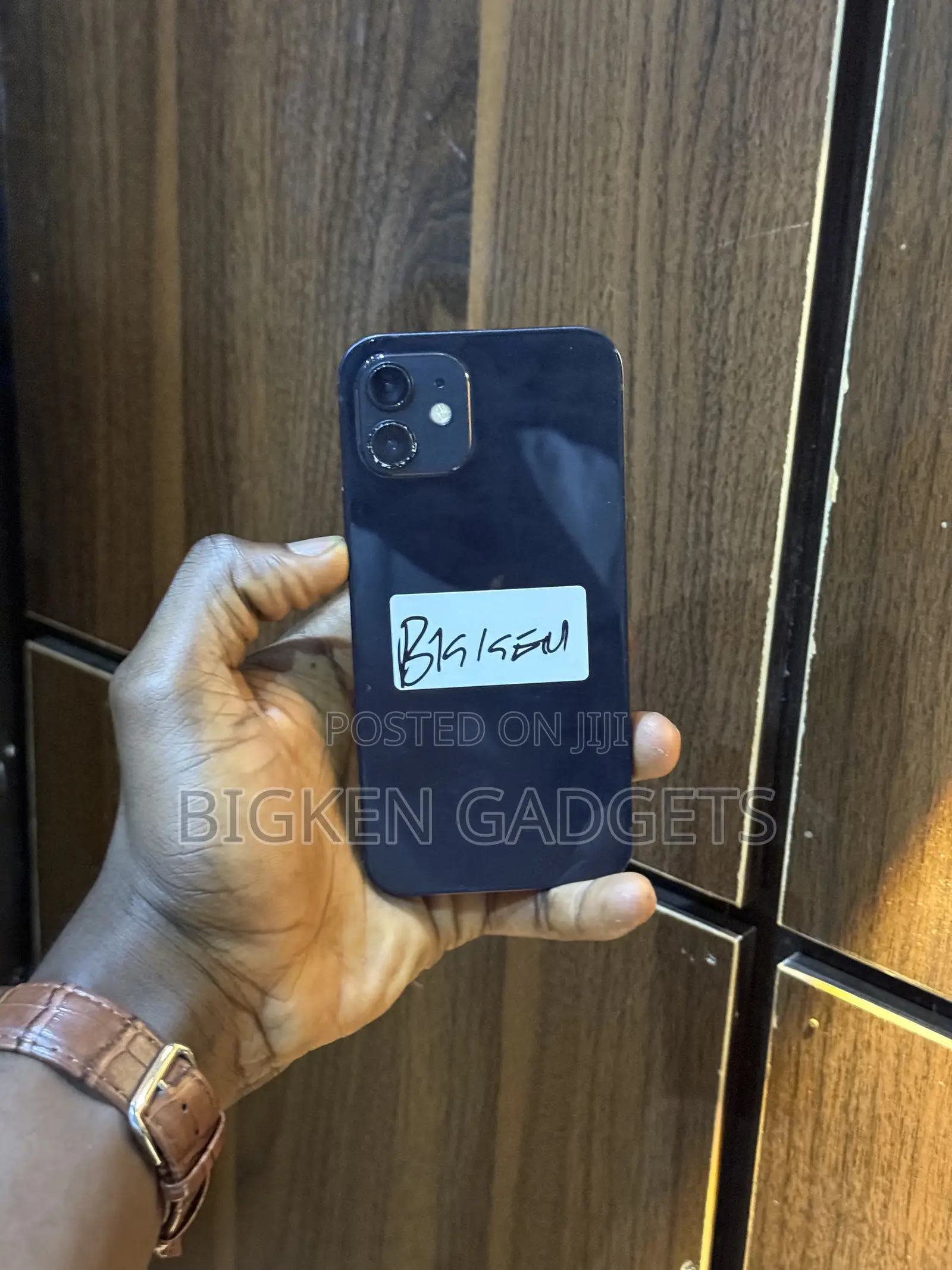 Apple iPhone 12 64 GB Black