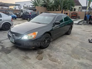 Honda Accord 2005 Gray