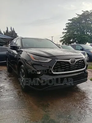 Toyota Highlander XLE 2021 Black