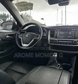Toyota Highlander XLE 2019 Black