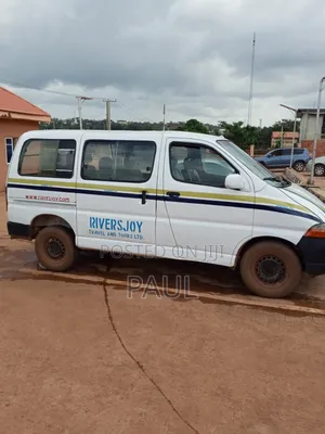 Toyota HiAce 2004 Blue