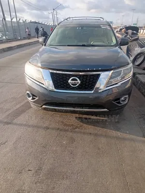 Nissan Pathfinder SL 4dr SUV 4WD (3.5L 6cyl CVT) 2014 Gray