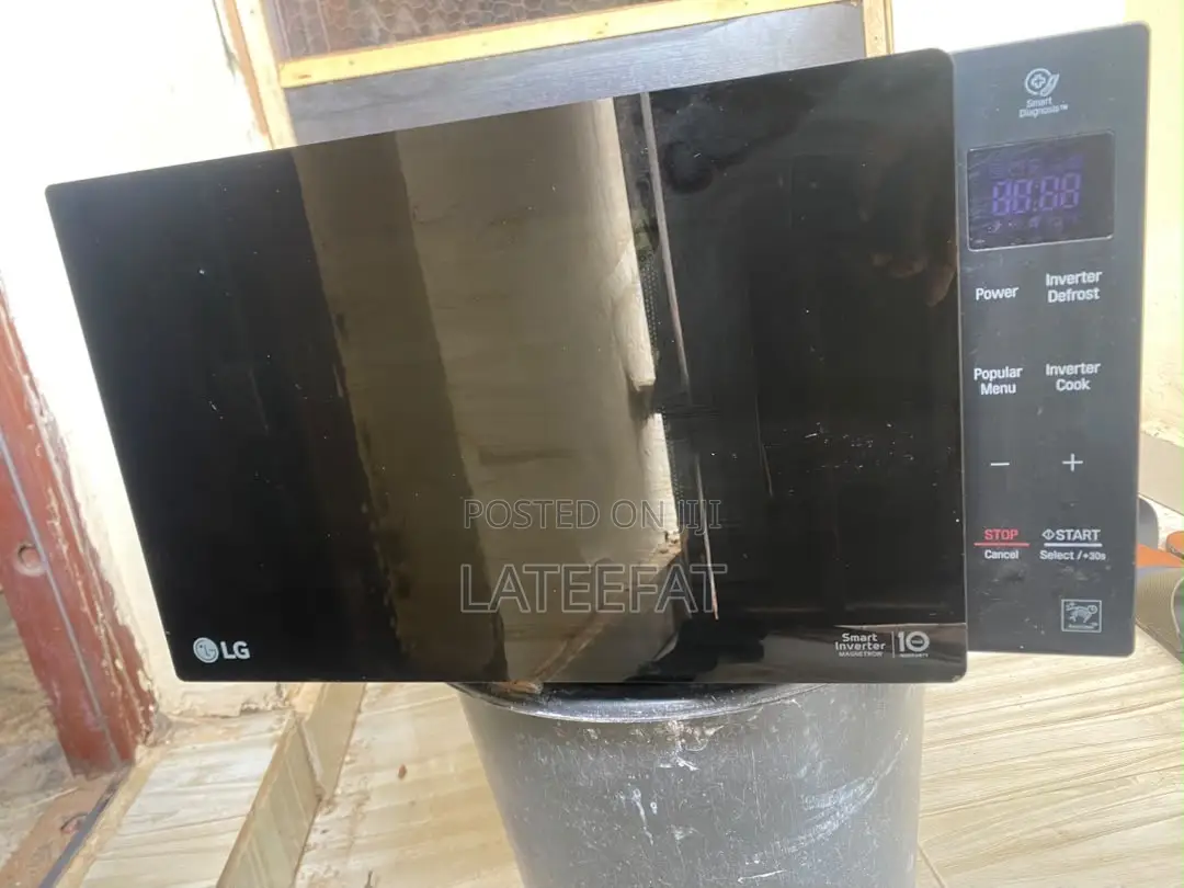 Neatly Used Microwave