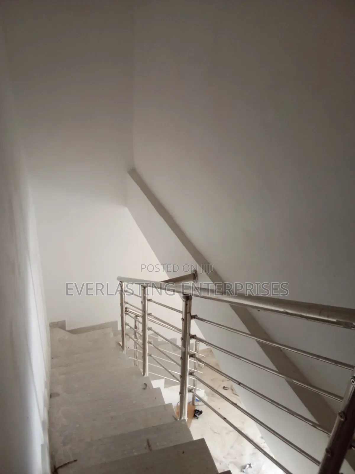 2bdrm Duplex in Ushafa for rent