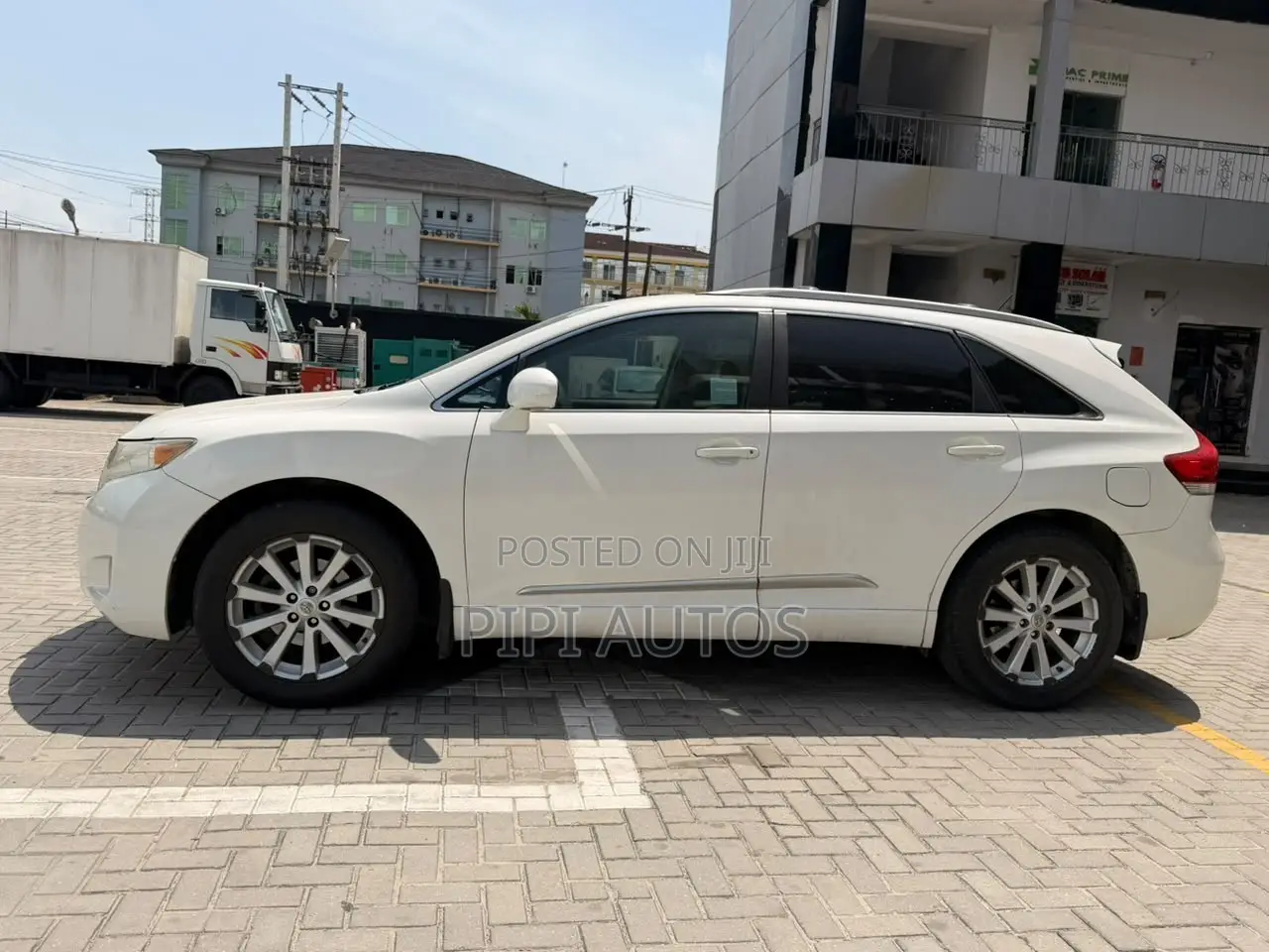 Toyota Venza 2011 White