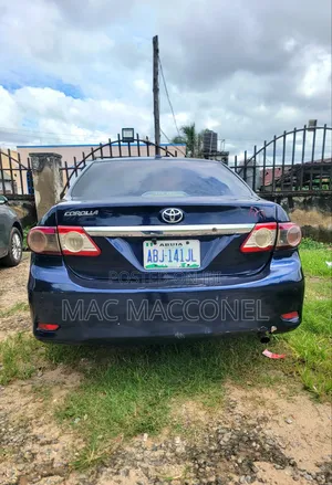 Toyota Corolla 2012 Blue