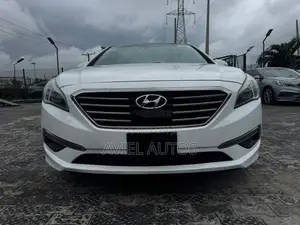Hyundai Sonata Limited w/Brown Leather 4dr Sedan (2.4L 4cyl 6A) 2015