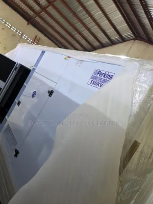 Heavy-Duty Sp550kva Perkins England Diesel Soundproof Gen 2years Wty