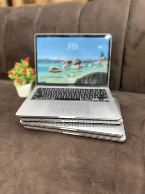 Laptop Apple MacBook Pro 2020 32GB Intel Core i7 SSHD (Hybrid) 1T