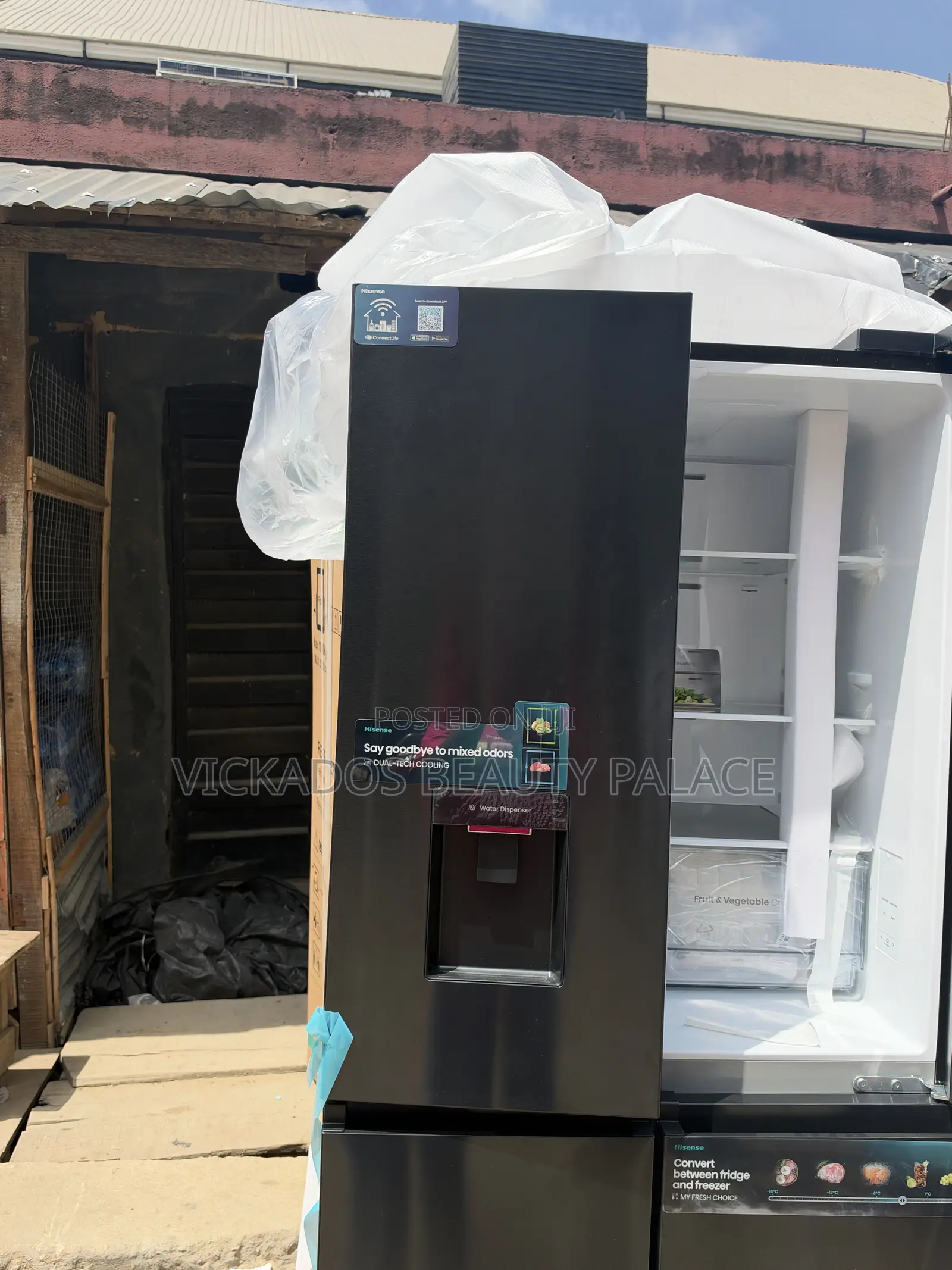 Hisense Refrigerator Fridge and Freezer 470l/ Ref61WCB