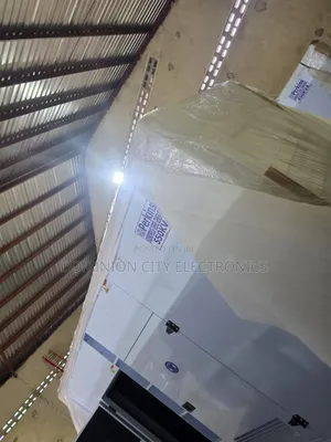 《》High Quality Perkins Diesel Soundproof Generator Sp550kva 100%copper