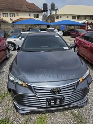 Toyota Avalon XLE FWD Sedan (3.5L V6 8A) 2019 Gray