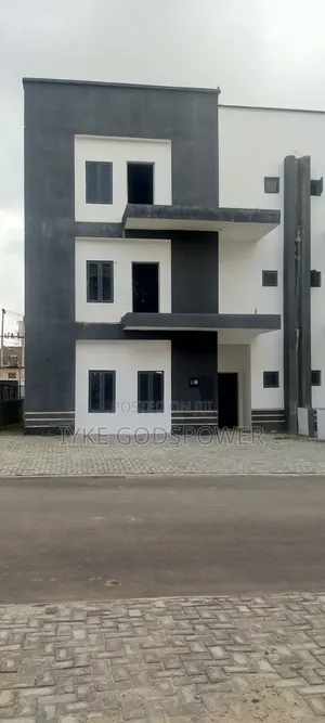 4bdrm Townhouse/Terrace in By Cedacrest, Zone B for sale