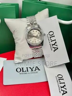Oliya Wrist Watch